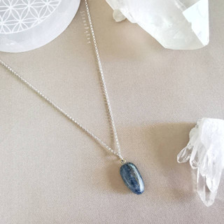 สร้อยคอเงินจี้หินไคยาไนท์ (Kyanite)