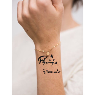 สติกเกอร์ แทททู รอยสัก นำเข้า tattoo sticker ตัวอักษร  Better me **กันน้ำ