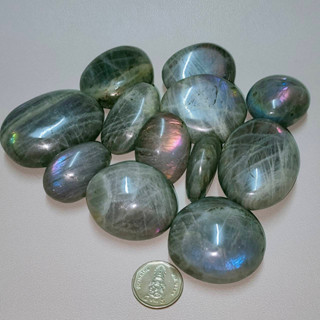 หินลาบราโดไรต์ขัดเงา Labradorite เหลือบสวยๆ