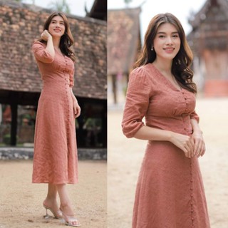 สีใหม่สวยมาก!!! M-2XL Maxi Dress เดรสสีน้ำตาลอิฐผ้าฉลุลายกระดุมหน้า งานป้าย DNY