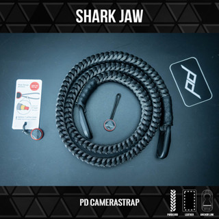 สายคล้องกล้อง สีดำ-ขาวดำเส้น Camerastrap Shark jaw Peak design handmade Black-Black White wave