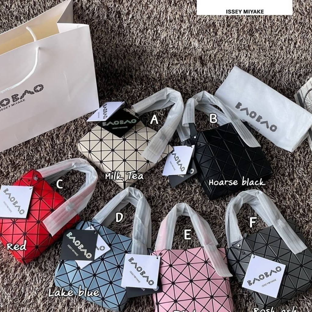 BAO//BAO ISSEY MIYAKE LUCENT BOXY MINI TOTE BAG Code:B3D210466 แบรนด์แท้ 100% งาน Outlet