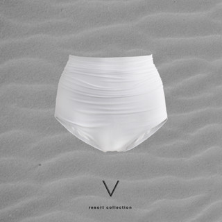 RESORT COLLECTION 2023 WHITE HIGH WAIST BRIEF  กางเกงว่ายน้ำเอวสูงสีขาว ซับในทั้งตัว