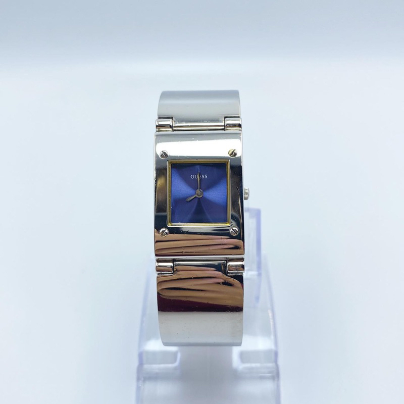 นาฬิกาผู้หญิงแบรนด์ GUESS