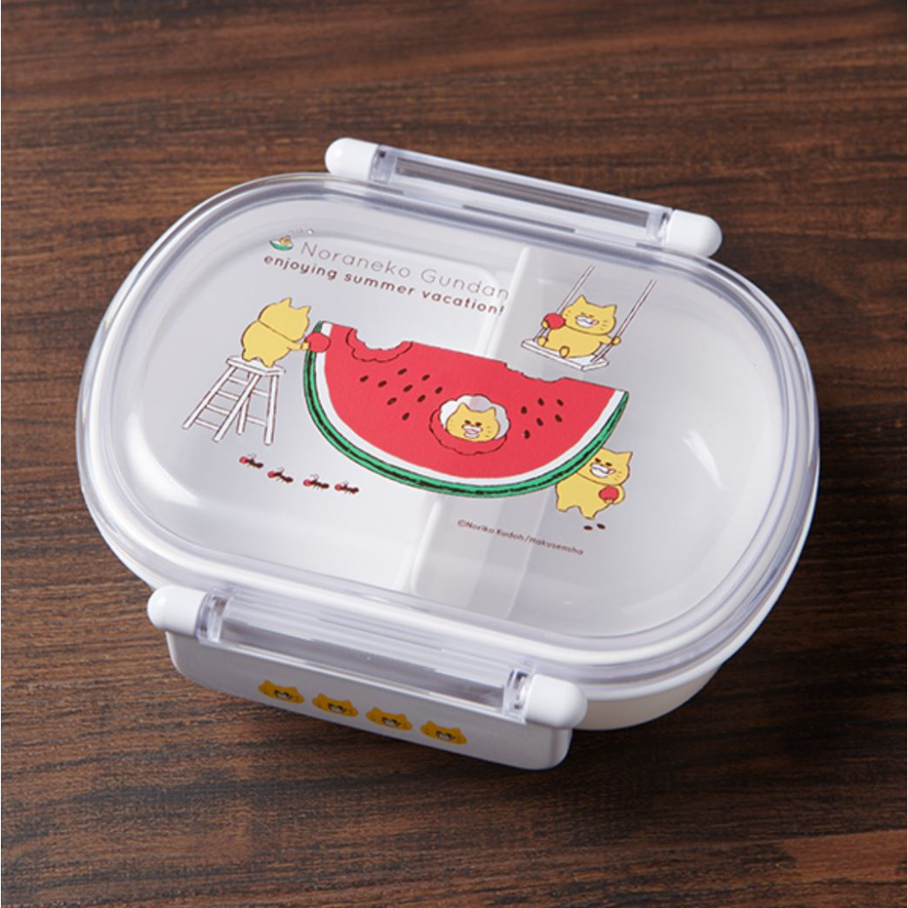 กล่องทัปเปอร์แวร์ลายแก๊งเหมียวจอมป่วนกินแตงโม (Noraneko snack box - Watermelon)