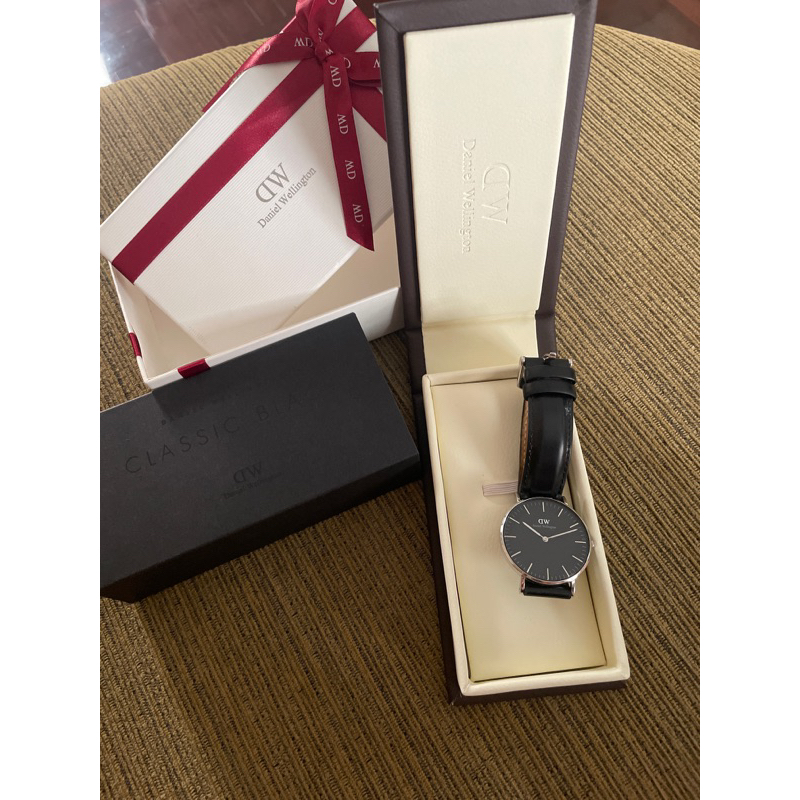 ส่งต่อ นาฬิกา Daniel wellington black