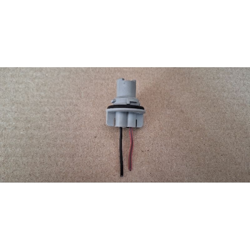 ขั้วไฟ ขนาด T15 ใช้กับหลอด T15