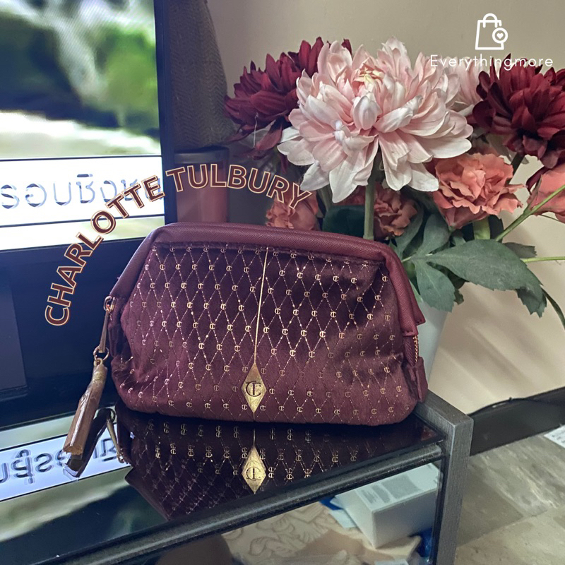 Charlotte Tilbury กระเป๋าเครื่องสำอาง