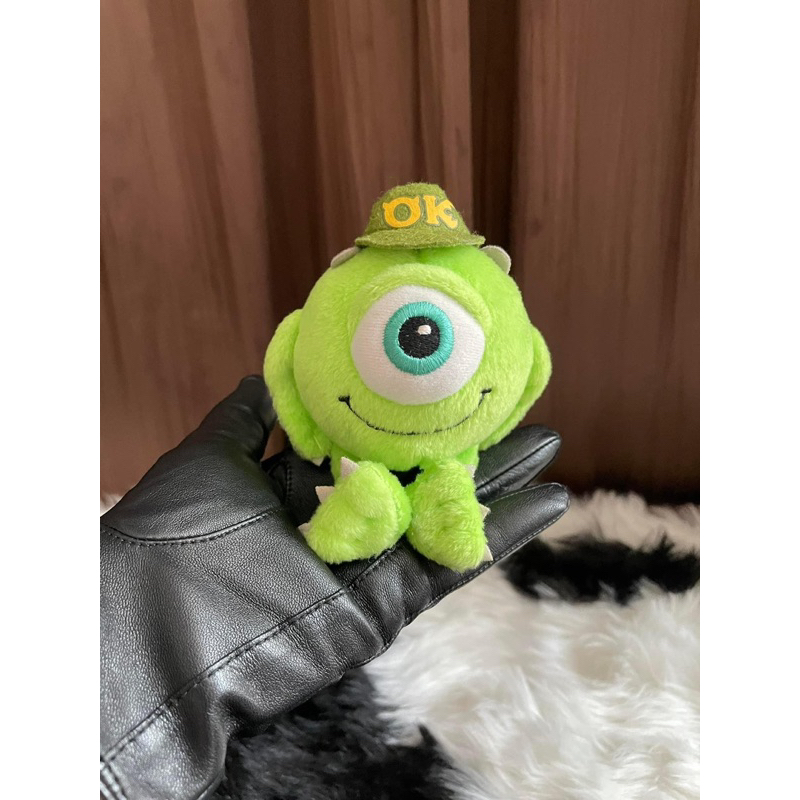 Mike (Monster Inc.) สวมหมวก