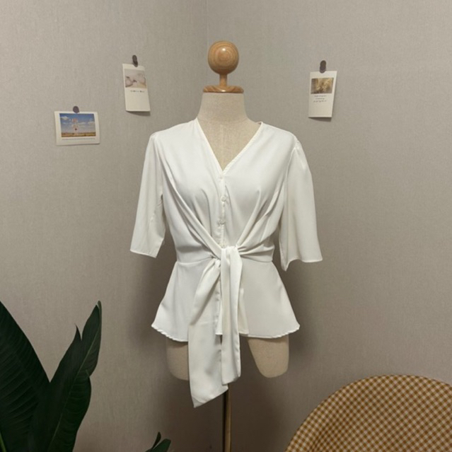 เสื้อผ้าเชือกผูกหน้า แบรนด์ omi