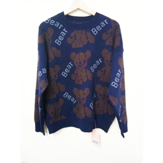 เสื้อไหมพรม กอกลม ลายหมี โทนสีกรมท่า
