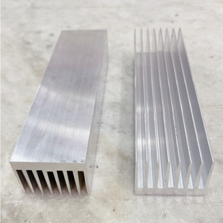 Heat Sink ฮีตซิ้ง รุ่นหน้ากว้าง 4cm. สูง 3cm. [NEW80] จำนวน 1แผ่น