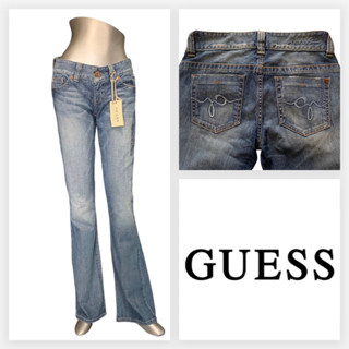 Guess(เกสส์) GS36 กางเกงขายาวผู้หญิง เอวต่ำ ขาม้า ปักกระเป๋าหลัง ยีนส์สีอ่อน