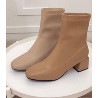 ส่งต่อ Ankle boot สีนู้ด ไซส์ 39 รองเท้าบูทสั้น Coatover