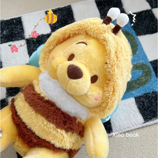 พร้อมส่ง💛 ตุ๊กตา Winnie the pooh หมีพูห์ หมีพูห์ชุดผึ้ง Honey Bee ตุ๊กตาน่ารัก เป็นพร็อบแต่งห้อง ของขวัญวันเกิด doll