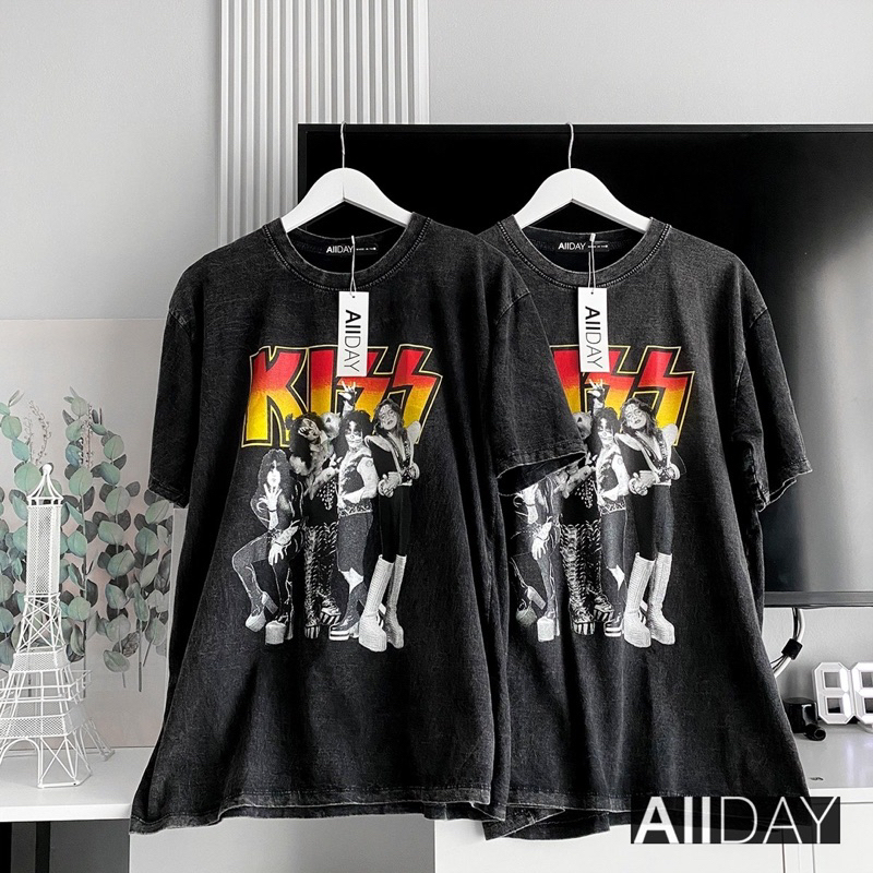 เสื้อโอเวอร์ไซส์ วินเทจ วงkiss  ✅ของแท้100% (งานพรีเมี่ยม)