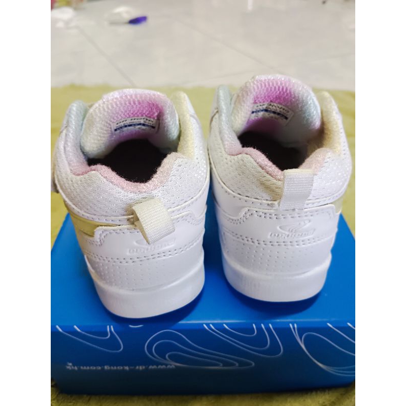 รองเท้าสุขภาพdr.kong