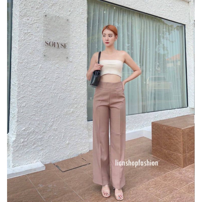 กางเกงขากระบอกกลาง ซิปข้าง ผ้าป๊อกกี้ เนื้อแน่น ทิ้งตัวสวย ทรงสวยมาก ได้ไปไม่ผิดหวัง ใส่ได้ทุกโอกาส ยาว 40 นิ้ว พร้อมส่ง