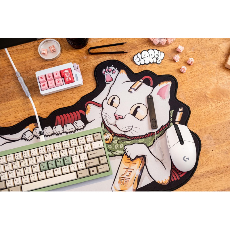 Floppy CAT R2 Deskmat แผ่นรองเม้าส์ ตัดพิเศษ ลายน้องแมว 3 แบบ 65x37cm หนา 5mm