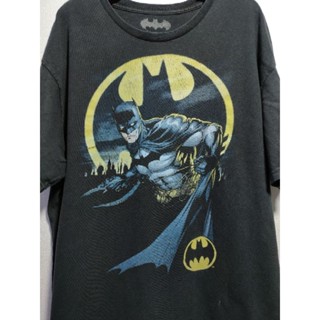 เสื้อยืด มือสอง ลายการ์ตูน DC ลาย BATMAN อก 46 ยาว 28