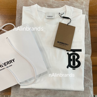 👕 New! Burberry  T shirt size S 44”