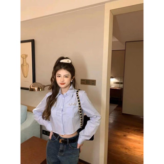 เสื้อเชิร์ตแขนยาวคอปกติดเพชร