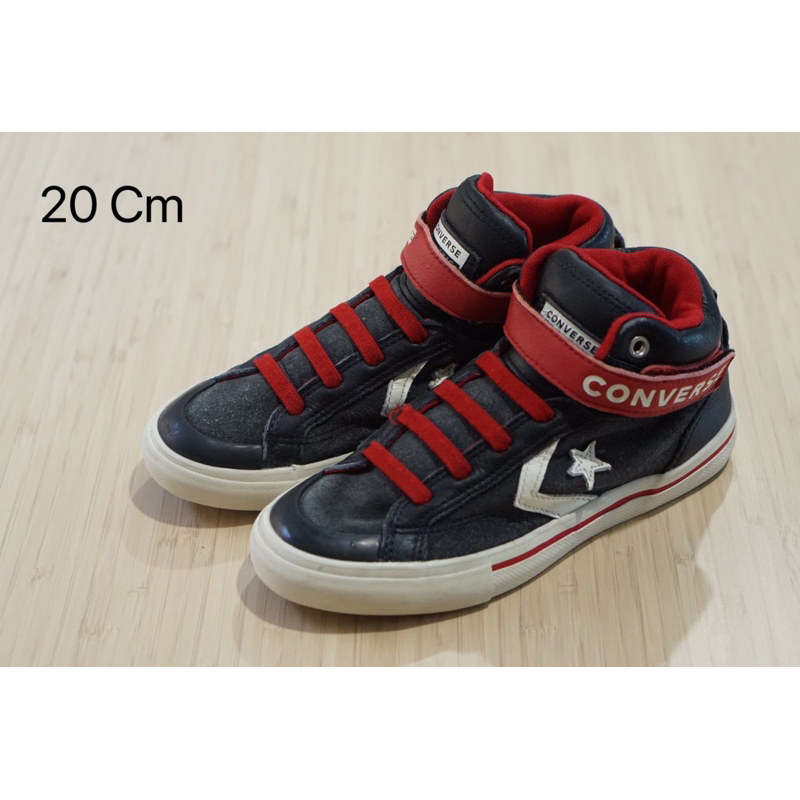 Converse รองเท้าผ้าใบเด็กมือสองของแท้