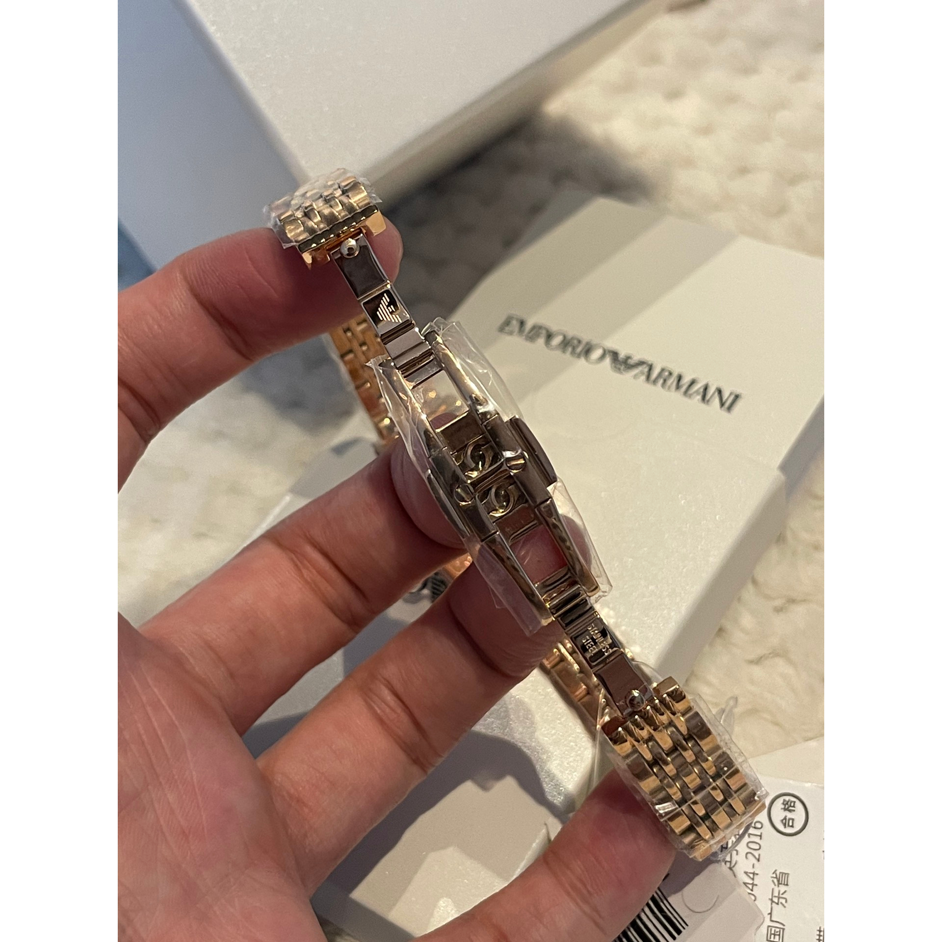 Armani woman's crystal-encrusted quartz watch AR11405 AR11406 - 26mm minimalist fashion watch
