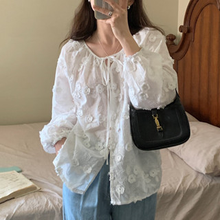 พร้อมส่ง🍑 เสื้อ เสื้อลายดอกไม้ สีขาว สไตล์เกาหลี แนวน่ารัก เอฟวรี่เดย์ลุค