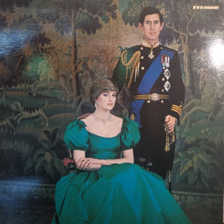 แผ่นเสียง LP หายาก สะสม The Royal Wedding H.R.H The Prince of Wales &amp; The Lady Diana Spencer ( BBC records 1981 )