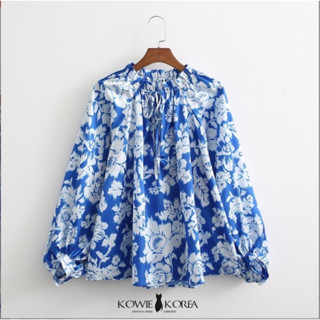 Kowie Korea ( 326 ) Blue Shirt เสื้อสีน้ำเงินพิมพ์ลายดอกสีขาว  price 690฿ พร้อมส่ง