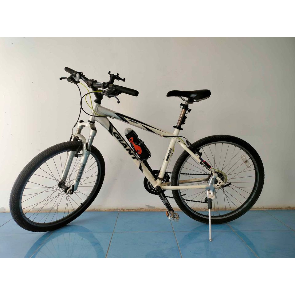 จักรยานเสือภูเขา Giant Rock 2 2013