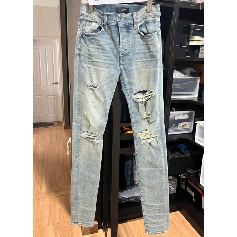 กางเกงยีนส์ Amiri trasher classic jeans dust indigo ปี 21