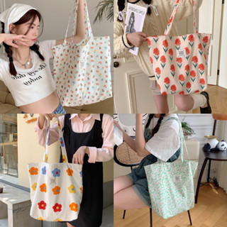 พร้อมส่งจากไทย🔥 147 Flower Tote Bag กระเป๋าผ้าสะพายข้าง สามารถใส่ iPad Pro 12.9" ได้ จุของได้เยอะ