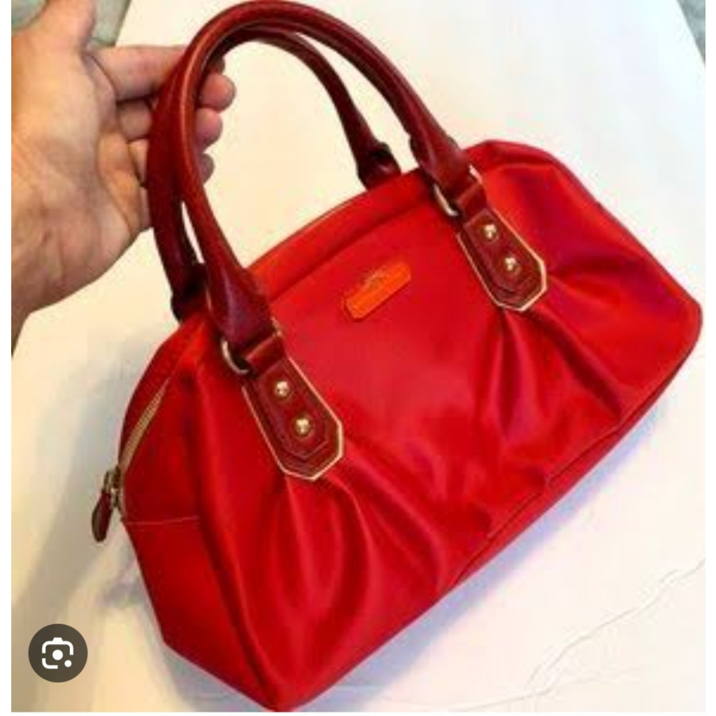 กระเป๋า Victoria's Secret  Bag   สีแดง , สีม่วง ใหม่แท้ 100 % จากอเมริกา