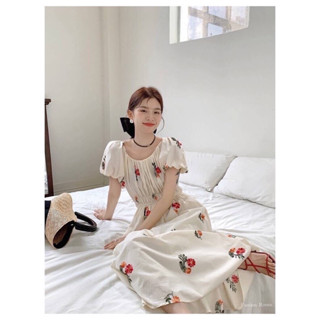 Off-the-shoulder  floral embroidery Dress  เดรสผ้าฝ้ายคอตตอลเนื้อผ้าใส่สบายชิวๆดีเทลแขนพอง