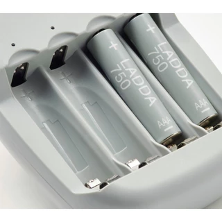 💥ส่งไวทุกวัน💥 Ladda ถ่านชาร์จ AA 1900 mAh & AAA 750 mAh แพ็ค 4 ก้อน rechangeable battery 1.2V (4 units per pack)