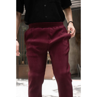 Khunkris.Styler - Pleated pants - Burgundy กางเกงพลีทสีแดงเบอกันดี