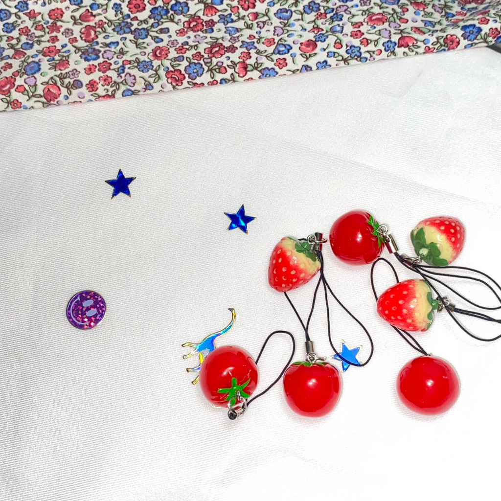 Tomato Keychain 🍅 / Strawbery Keychain 🍓| octwober