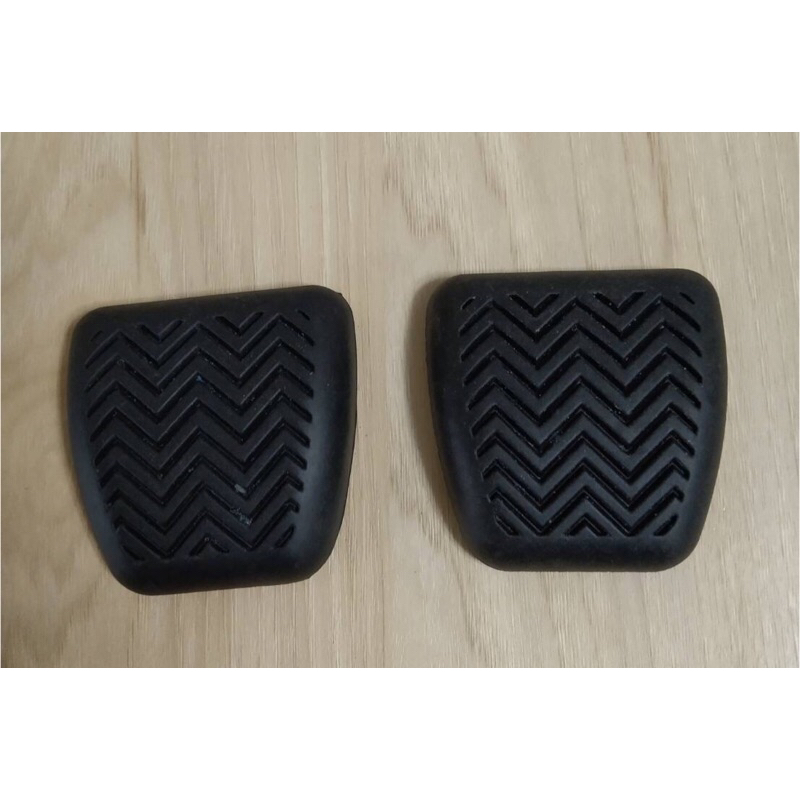 ยางขาเหยียบเบรค คลัช  / Toyota REVO รีโว่ / Fortuner   / INNOVA 2015-21 / เกียร์ธรรมดา/ แท้ OEM/ ชุด 2 ชิ้น/  ราคาต่อชุด - รูปที่ 3