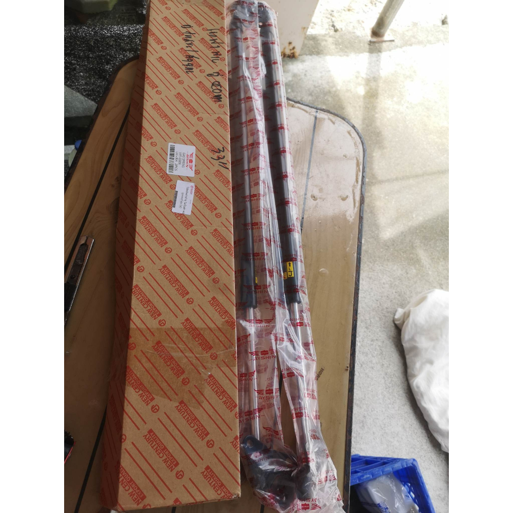 โช๊คฝาท้าย NISSAN MARCH