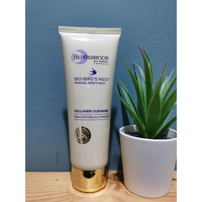 Bio-Essence​ไบโอ เอสเซ้นซ์ ไบโอ-เบิร์ดเนสท์ คอลลาเจน คลีนเซอร์