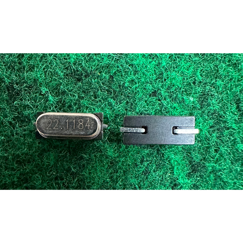 crystal oscillator 2-Pin 4Mhz , 6Mhz , 8Mhz , 11.0562 Mhz , 12Mhz , 22.1184Mhz , 24Mhz , 25Mhz , 48M , JWT16Mhz   2 PCS