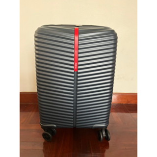 กระเป๋าเดินทางล้อลาก ขนาด 20” President Midnight blue Luggage มีที่ตั้งรหัสล็อค