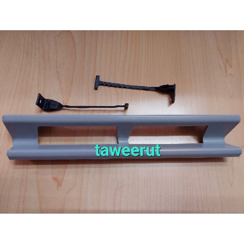 Benz ฝาปิดที่ลากรถกันชนหน้า ฝาปิดที่ลากรถ มาพร้อมสายดึงครบชุด W201 190E(fce)