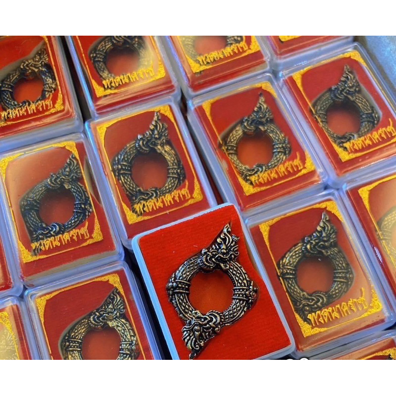 💥ยกลัง 100 องค์💥 บ่วงนาคราช ทวดนาคราช เนื้อโลหะรมดำ บรรจุใส่กล่องกำมะหยี่