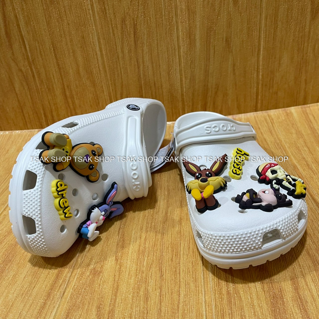 รองเท้าแตะ แบบสวม Crocs Classic drew house ไซส์ผู้หญิง สวย น่ารัก 36---40