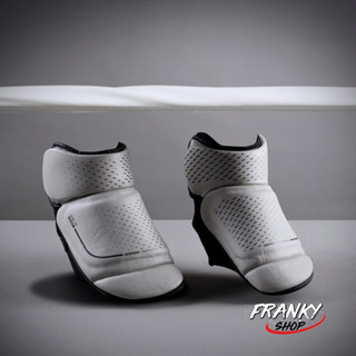 สนับเท้าสำหรับชกมวยพร้อมส่วนป้องกันในตัว สนับเท้า Boxing Foot Guard with Built-in Protection