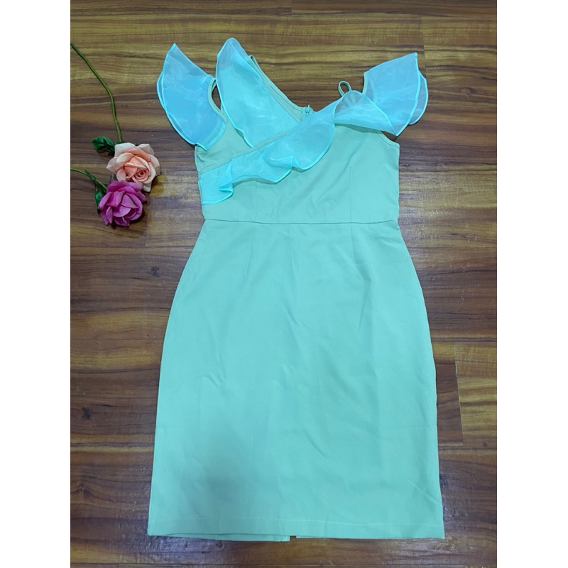 เดรสออกงานมือสองสภาพสวยป้ายElgrandไซด์L