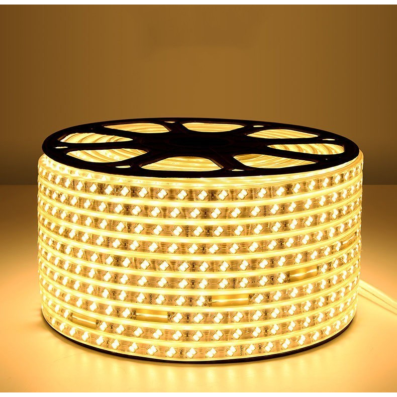 ไฟ LED 220V 5730 ความสว่างสูง 120LEDs / m การตกแต่งบ้านกันน้ํากลางแจ้งที่มีความยืดหยุ่นไฟ LED Strip